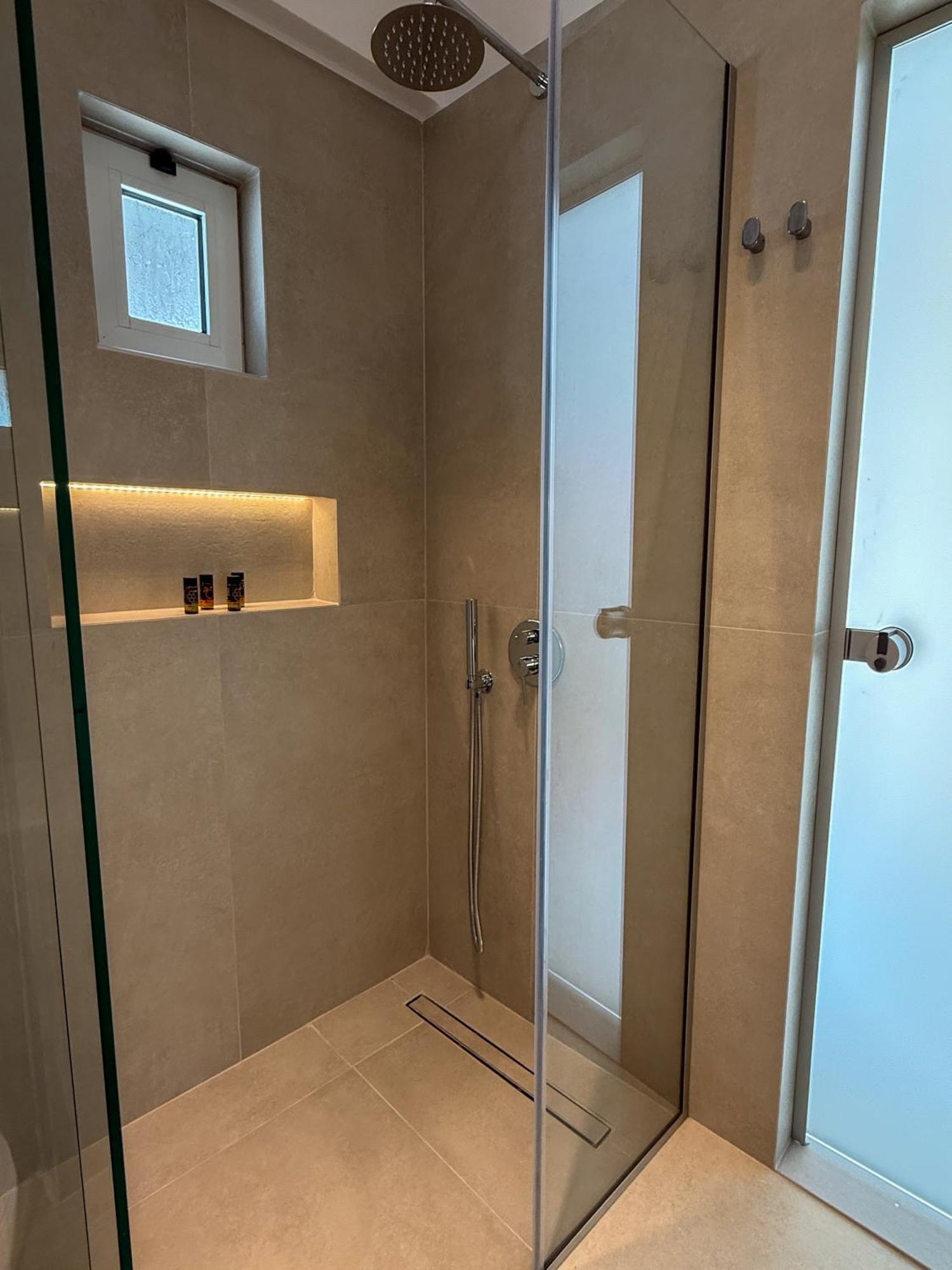 V&C Paradise Apartments 罗达奇诺 外观 照片