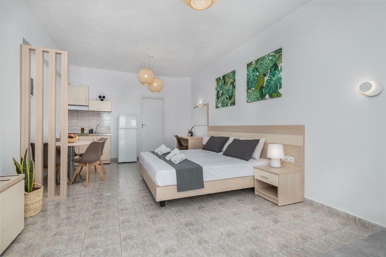 V&C Paradise Apartments 罗达奇诺 外观 照片